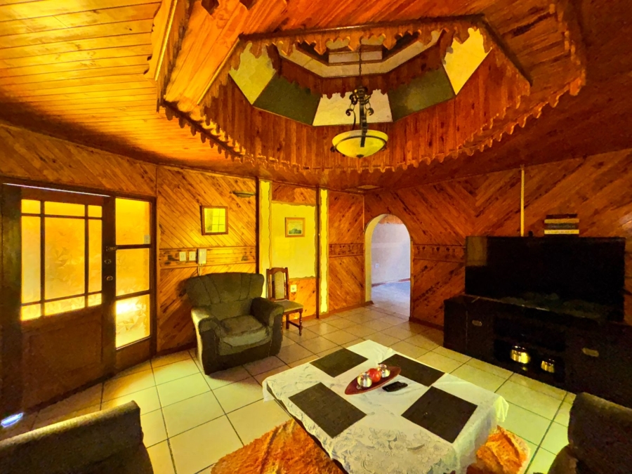 4 Bedroom Property for Sale in Parys Free State